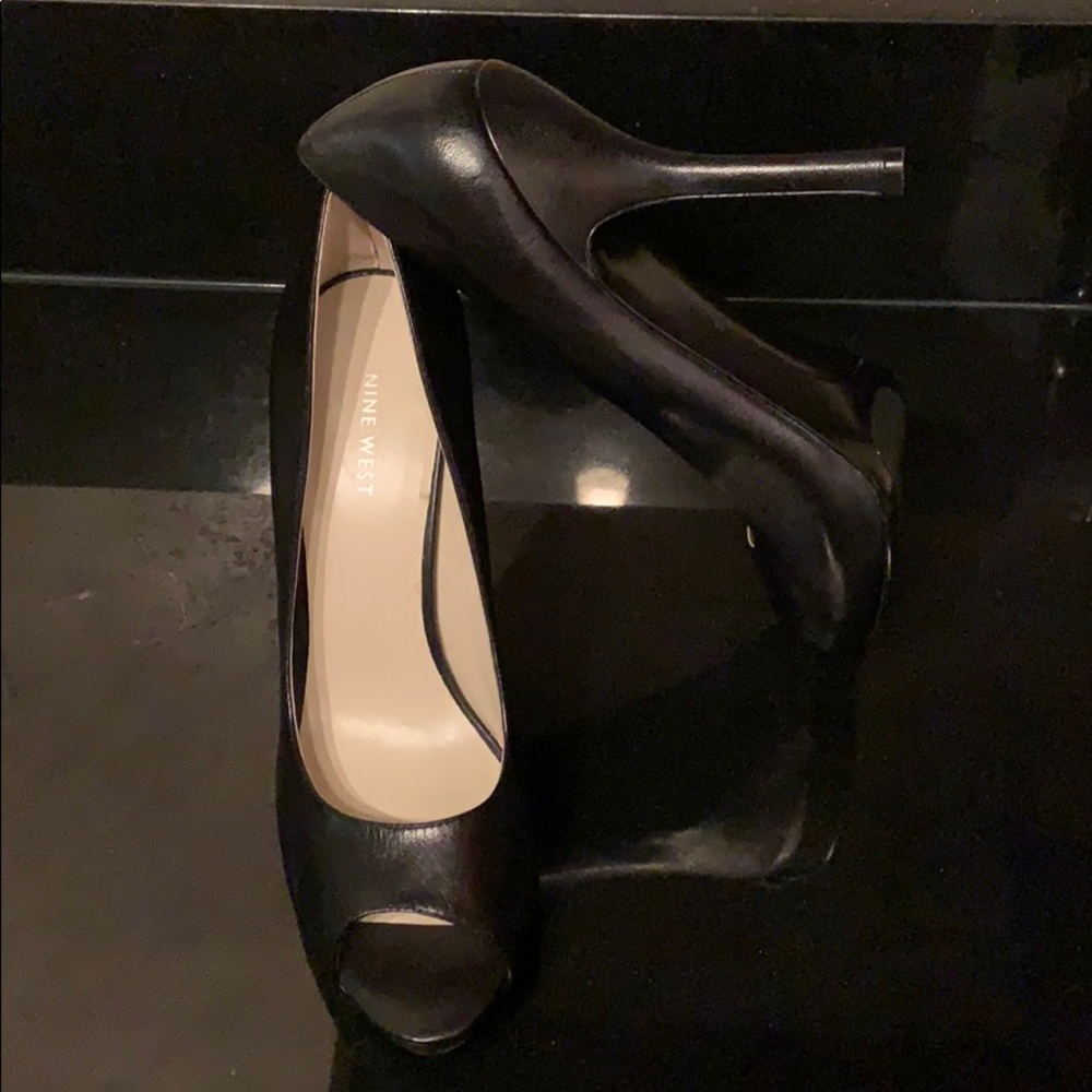 Nine West Fluter- Black